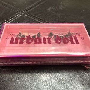 High Fashion - lashes by Dollhouse Urban Doll. Limited edition RARE New in box